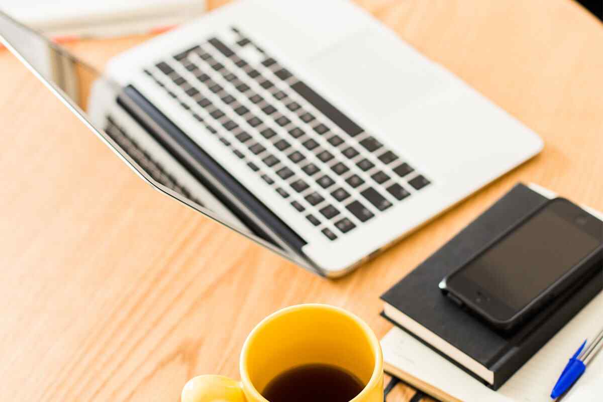 https://www.soluzionehotel.com/wp-content/uploads/2019/04/img-industry-01.jpg